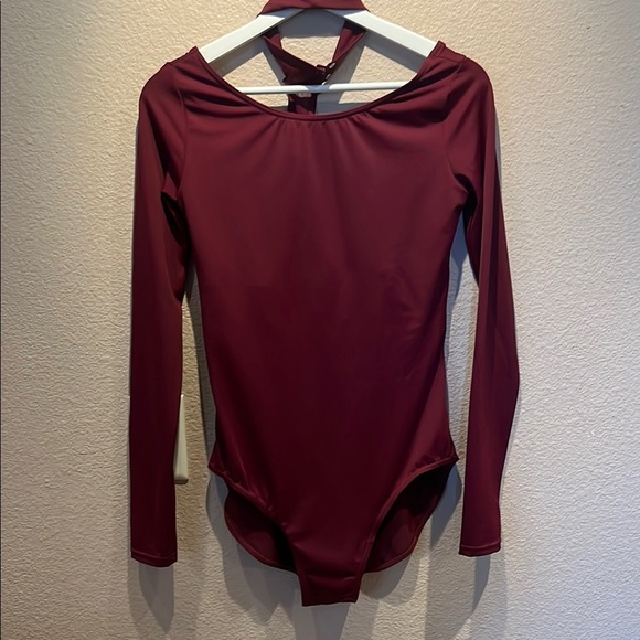 Balera Women’s Adult Burgundy Leotard with neck piece and back mesh detail Large - Picture 2 of 11